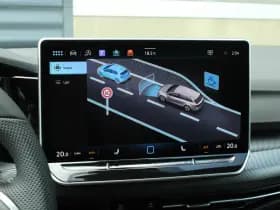 Volkswagen Golf thumbnail 43