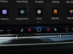 Volkswagen Golf thumbnail 46