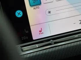 Volkswagen Golf thumbnail 25
