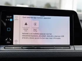 Volkswagen Golf thumbnail 40