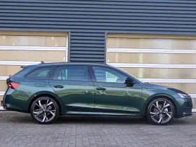 Škoda Octavia thumbnail 3