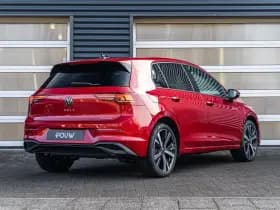 Volkswagen Golf thumbnail 2