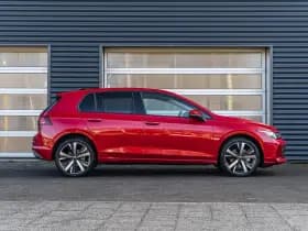 Volkswagen Golf thumbnail 3