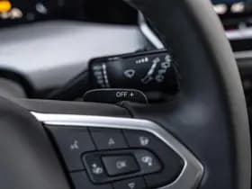 Volkswagen Golf thumbnail 28