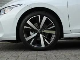 Volkswagen Golf thumbnail 14