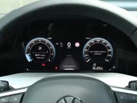Volkswagen Golf thumbnail 22