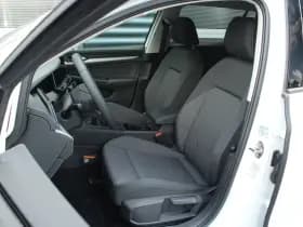 Volkswagen Golf thumbnail 4