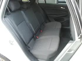 Volkswagen Golf thumbnail 33