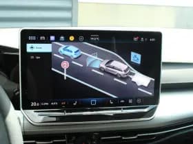 Volkswagen Golf thumbnail 44