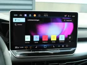 Volkswagen Golf thumbnail 46