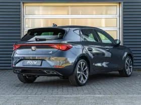 SEAT Leon thumbnail 2