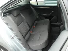 Škoda Superb thumbnail 15