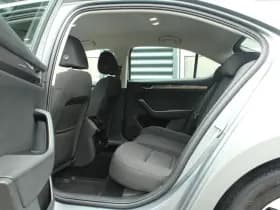 Škoda Superb thumbnail 17