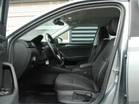 Škoda Superb thumbnail 18