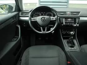 Škoda Superb thumbnail 19