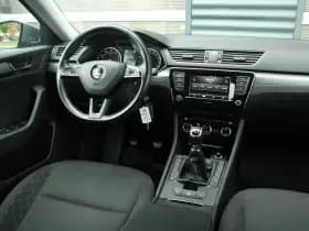 Škoda Superb thumbnail 30