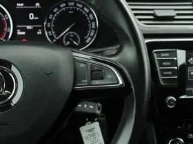 Škoda Superb thumbnail 37