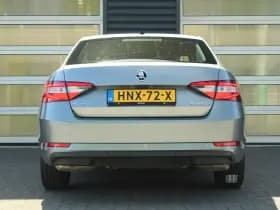 Škoda Superb thumbnail 9