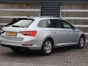 Škoda Superb thumbnail 2
