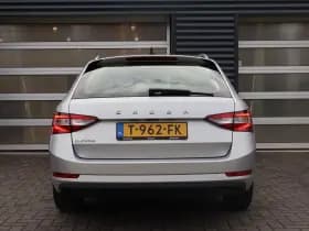 Škoda Superb thumbnail 11