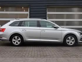 Škoda Superb thumbnail 3