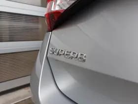 Škoda Superb thumbnail 33