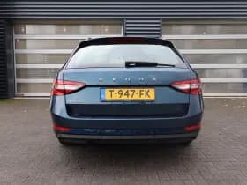 Škoda Superb thumbnail 11