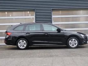 Škoda Octavia thumbnail 3