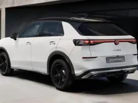 Volkswagen T-Roc thumbnail 2