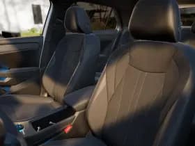 Volkswagen T-Roc thumbnail 4
