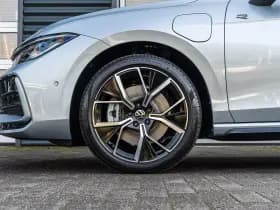 Volkswagen Passat thumbnail 15