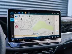 Volkswagen Passat thumbnail 43