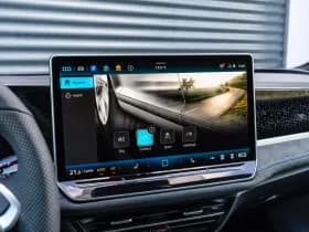 Volkswagen Passat thumbnail 51