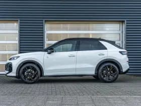 Volkswagen T-Roc thumbnail 11