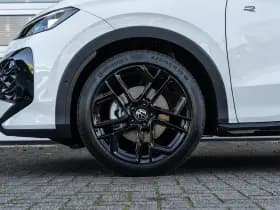 Volkswagen T-Roc thumbnail 12