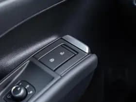 Volkswagen T-Roc thumbnail 35