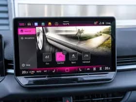 Volkswagen T-Roc thumbnail 49