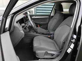 Volkswagen Golf thumbnail 4