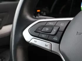 Volkswagen Golf thumbnail 32