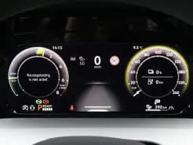 Volkswagen Golf thumbnail 33