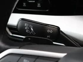 Volkswagen Golf thumbnail 36