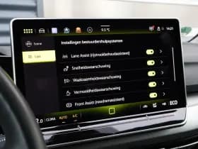 Volkswagen Golf thumbnail 53