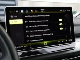 Volkswagen Golf thumbnail 54