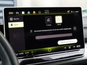 Volkswagen Golf thumbnail 56