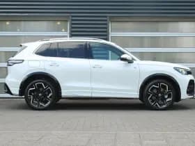 Volkswagen Tiguan thumbnail 3