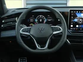 Volkswagen Tiguan thumbnail 41