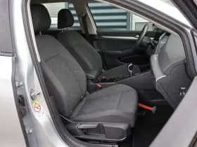 Volkswagen Golf thumbnail 16