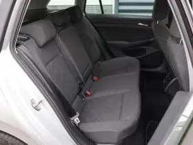Volkswagen Golf thumbnail 17