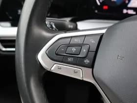 Volkswagen Golf thumbnail 22