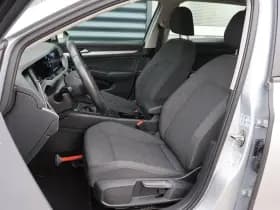 Volkswagen Golf thumbnail 4